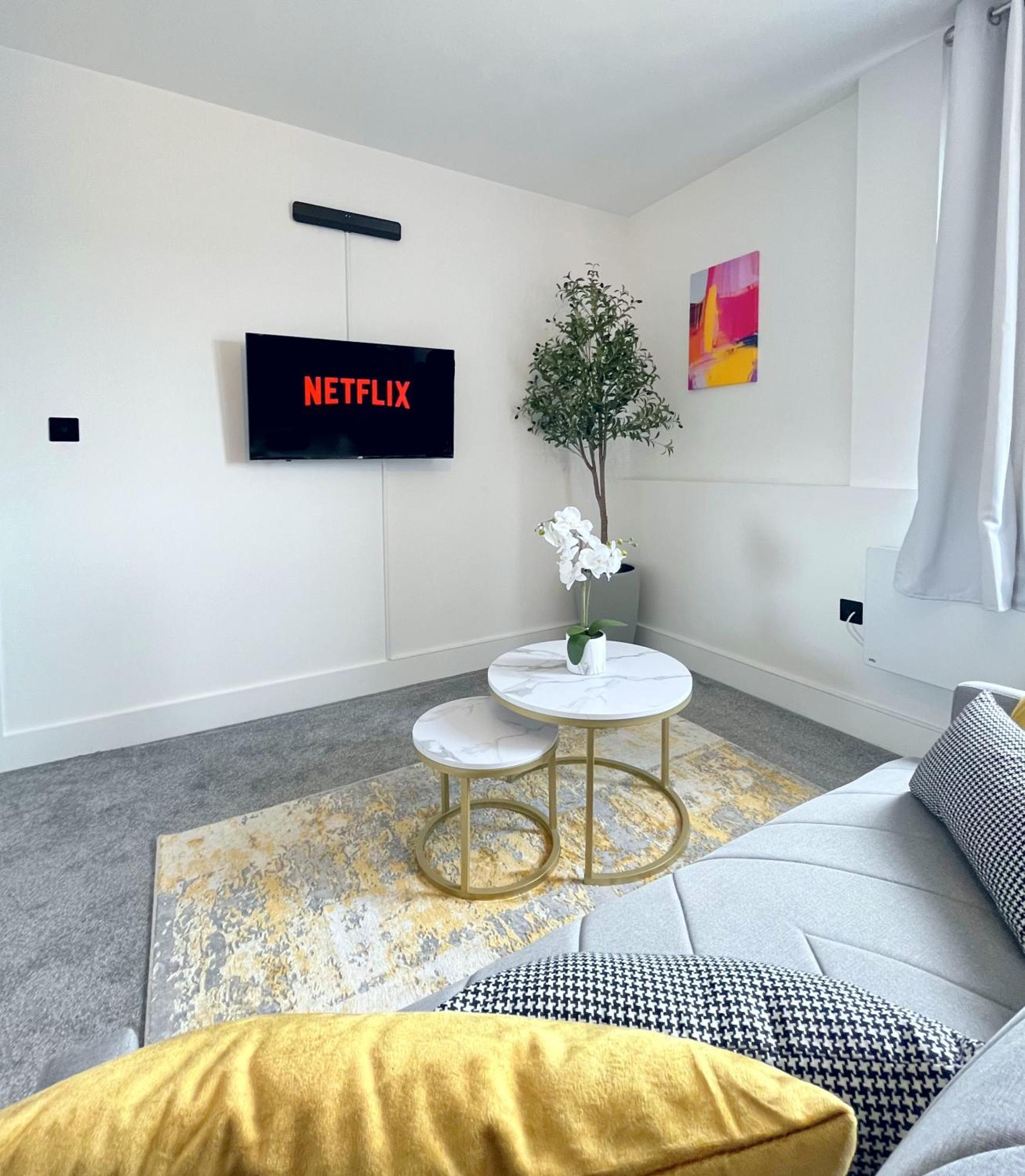 Luxury Norwich City Centre Apartment - Free Parking Экстерьер фото